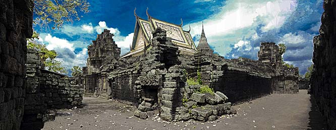 Wat Nokor Bachey by Asienreisender